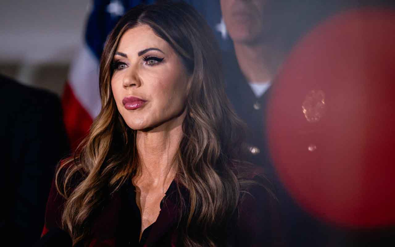 Trumps erstes großes Kabinettsbeben: Warum Heimatschutzministerin Kristi Noem gefeuert wurde