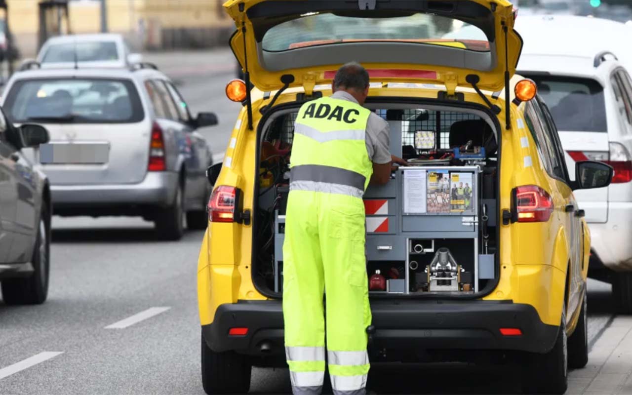 Preisschock für Autofahrer: Die wahren Hintergründe der massiven ADAC-Beitragserhöhung