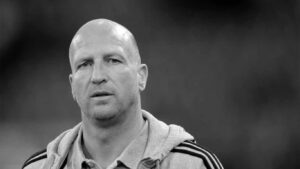 Tiefe Trauer im deutschen Fußball: Ehemaliger Bundesliga-Trainer Roger Prinzen stirbt plötzlich im Alter von 57 Jahren